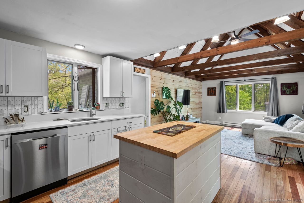 279 Ridge Hill Road, Montville, Connecticut image 7