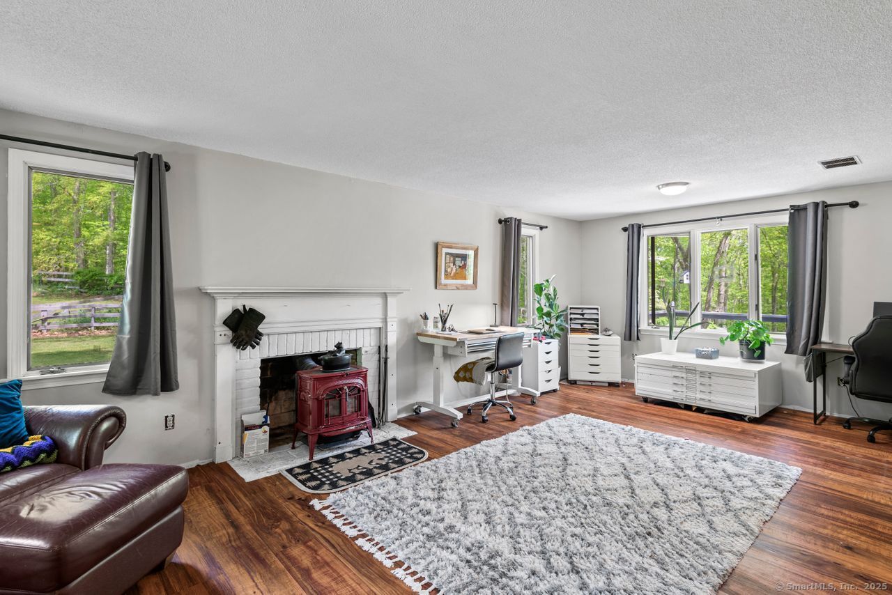 279 Ridge Hill Road, Montville, Connecticut image 15
