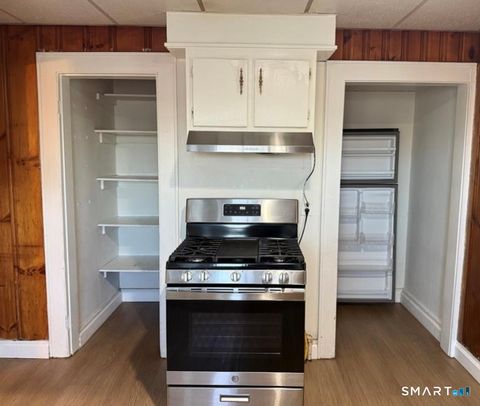 Photo of 1566 North Avenue, Bridgeport, CT 06604 (MLS # 24155189)