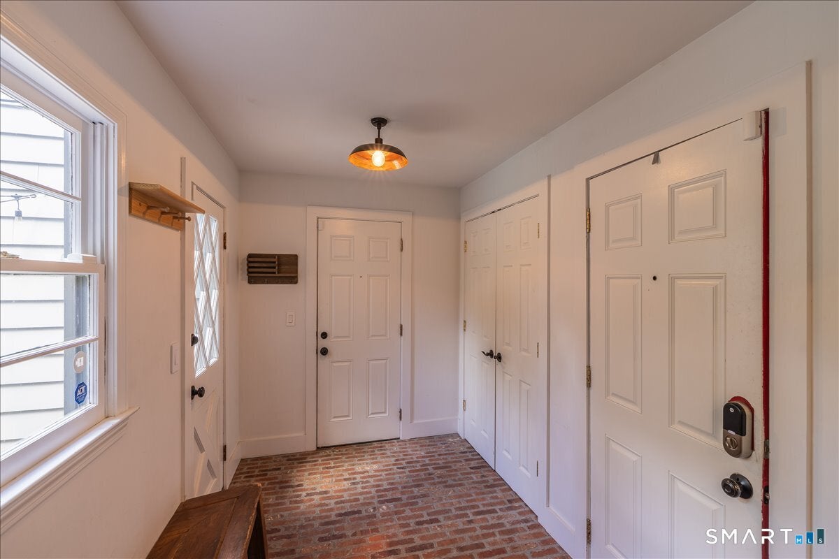 24 Steinmann Avenue