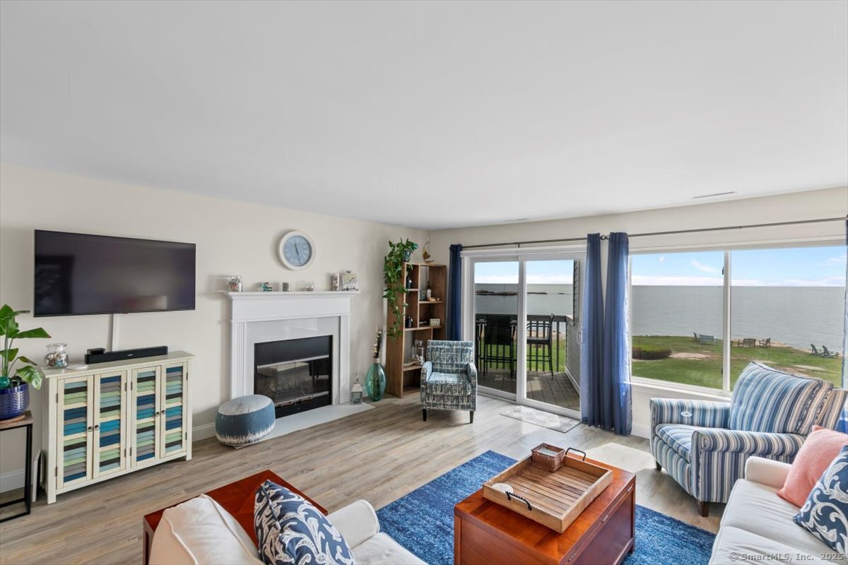 1 Mansfield Grove Road APT 206