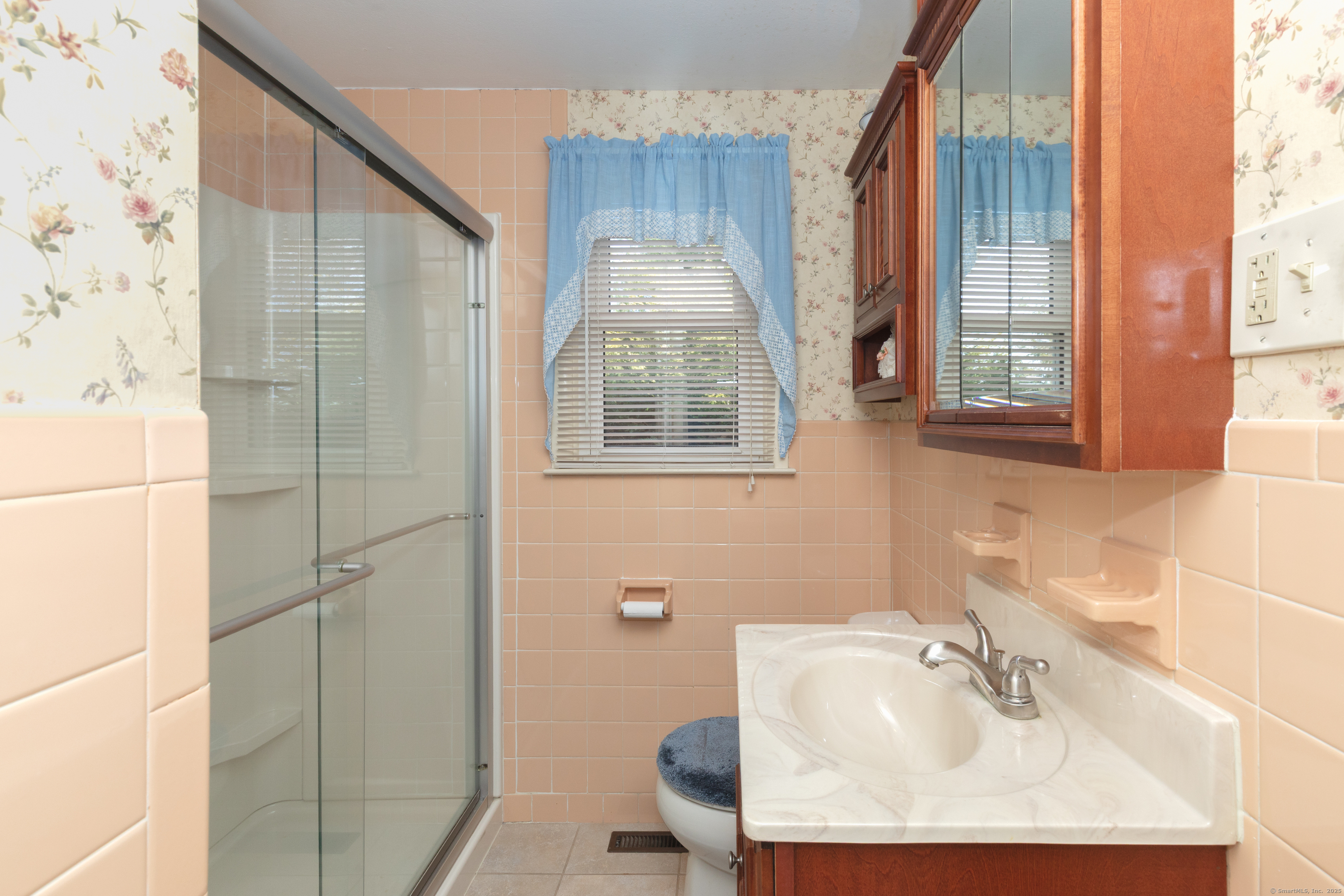40 Mount Carmel Avenue, Waterbury, Connecticut image 11