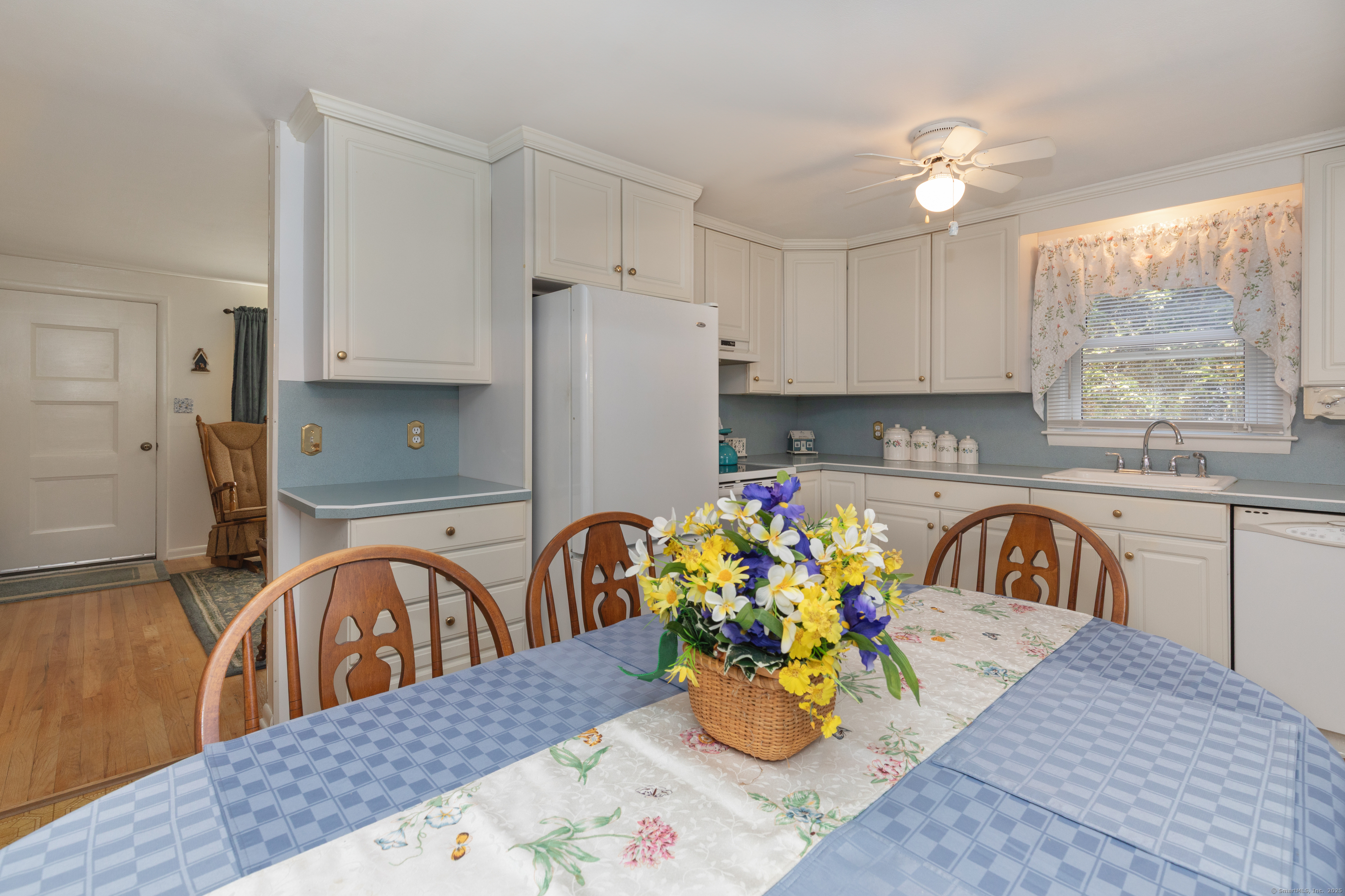 40 Mount Carmel Avenue, Waterbury, Connecticut image 10