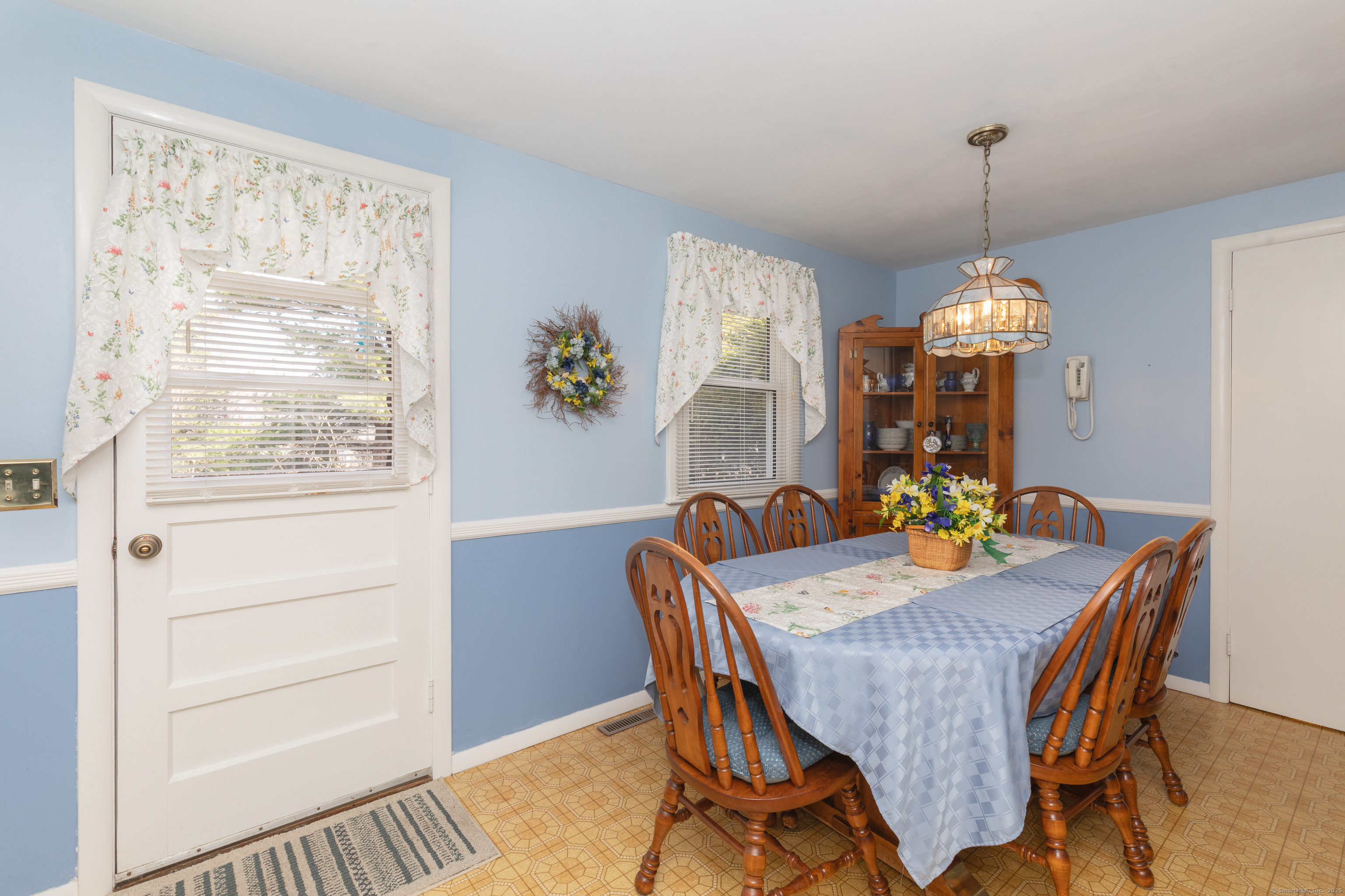 40 Mount Carmel Avenue, Waterbury, Connecticut image 9
