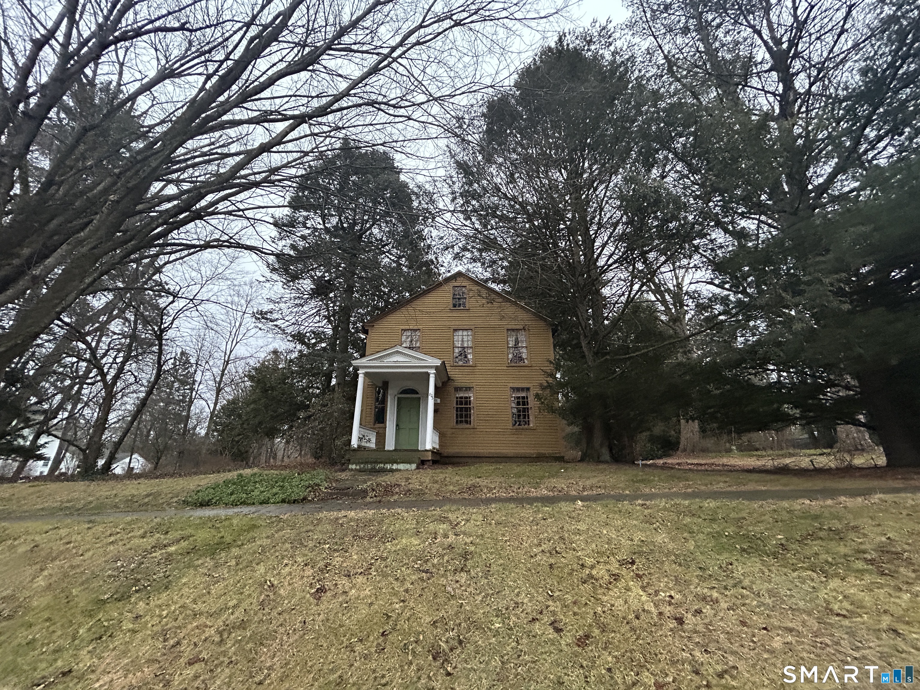 825 Worthington Ridge