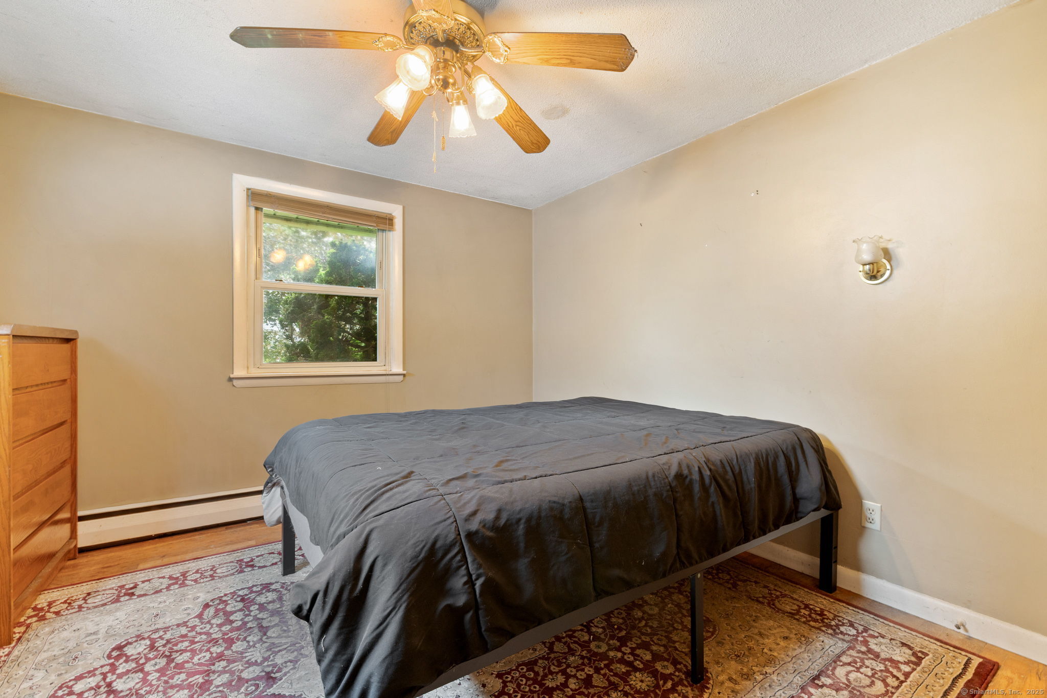 Windsor Locks, Connecticut 06096, United States, 3 Bedrooms Bedrooms, ,2 BathroomsBathrooms,Residential,Pending,199977