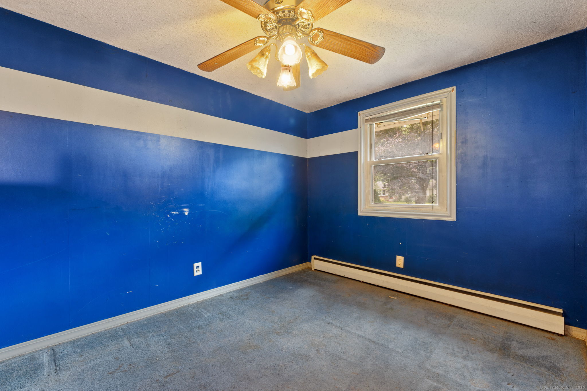 Windsor Locks, Connecticut 06096, United States, 3 Bedrooms Bedrooms, ,2 BathroomsBathrooms,Residential,Pending,199977