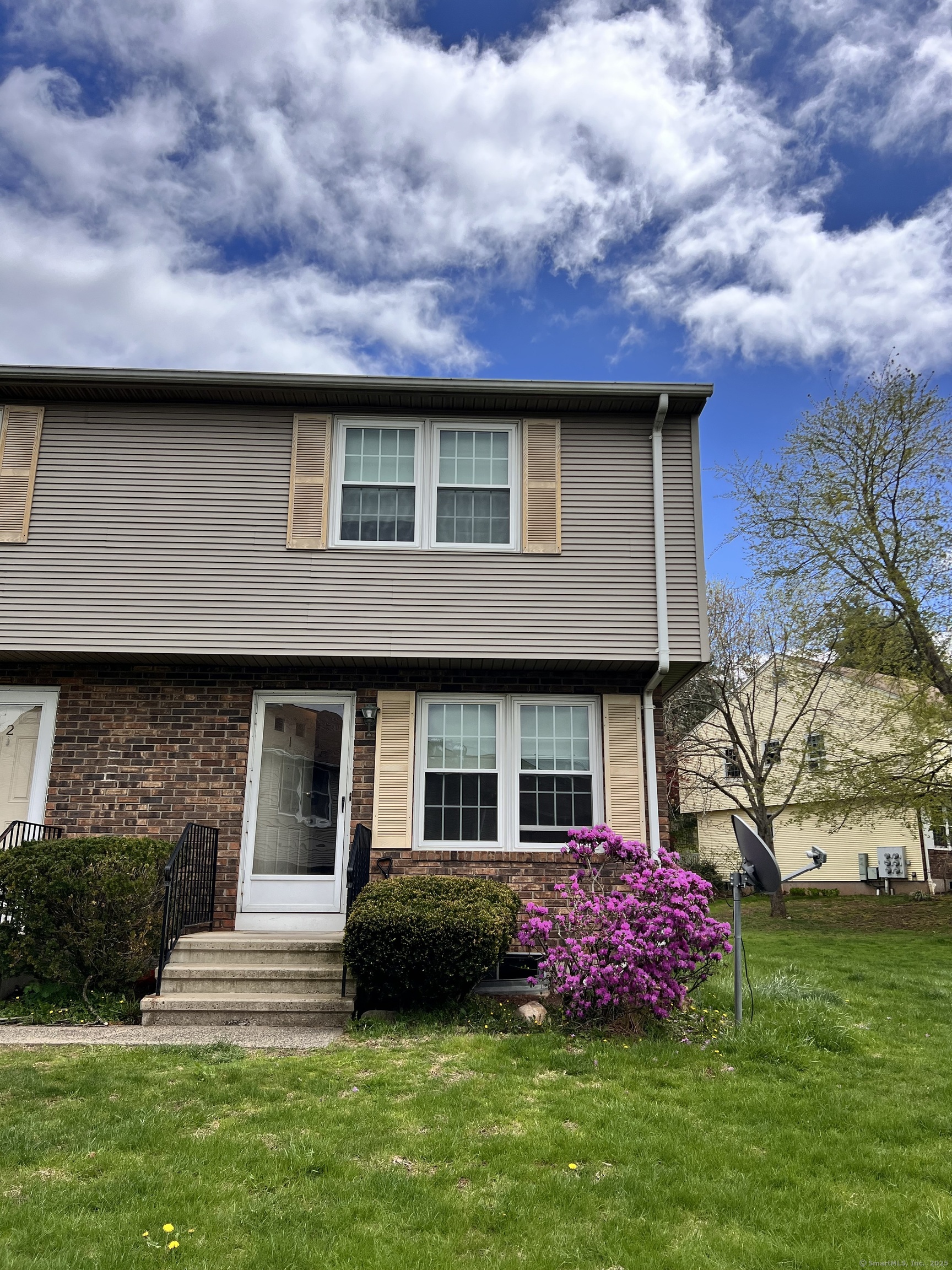6 Countryside Lane #1, Middletown, Connecticut image 2