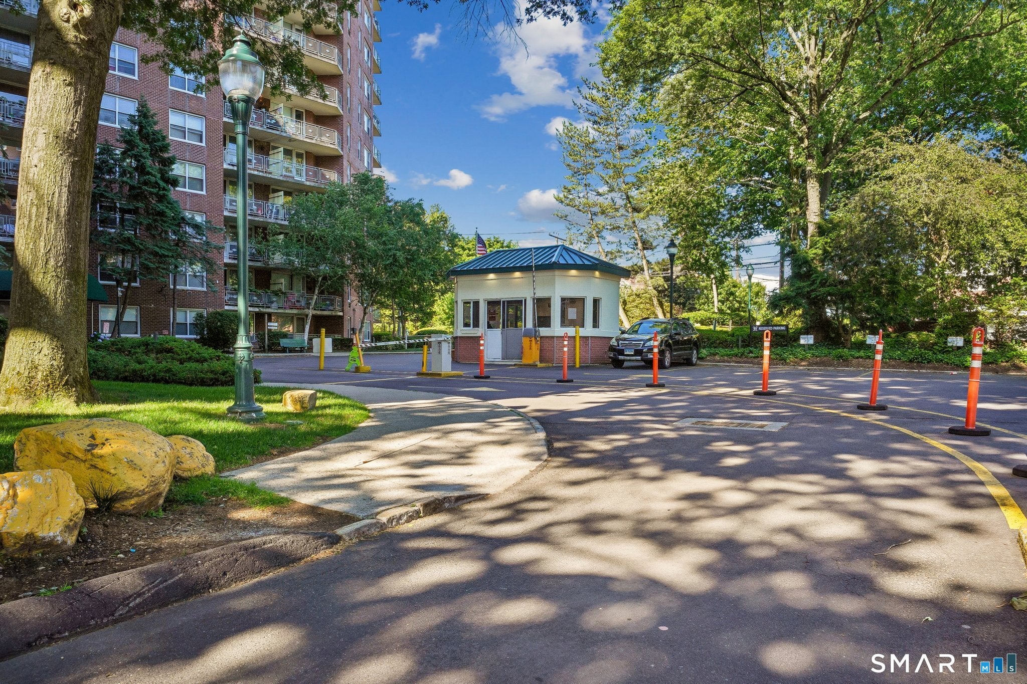 91 Strawberry Hill Avenue 1134