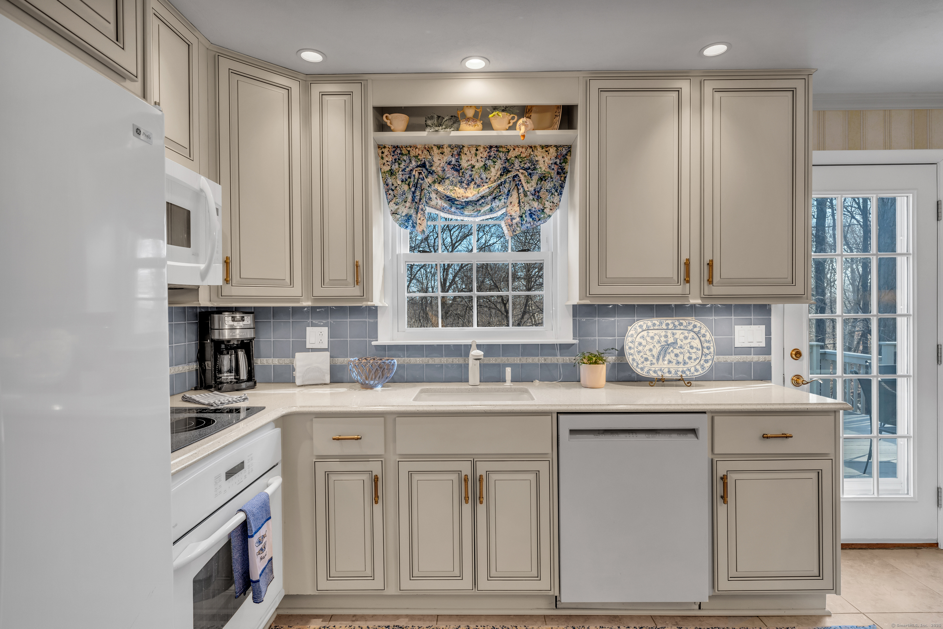 905 Little Meadow Road, Guilford, Connecticut image 13