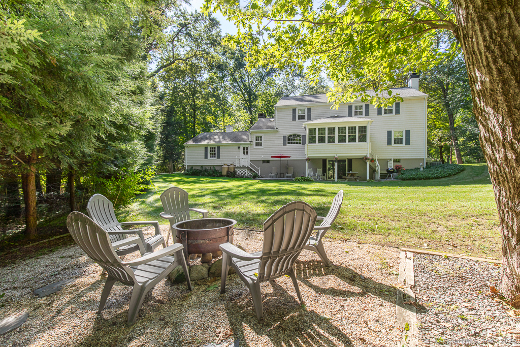 3 Blue Trail Drive, Woodbridge, Connecticut image 34