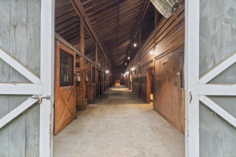 Tiny photo for 4 Judge Road, Roxbury, CT 06783 (MLS # 24128289)