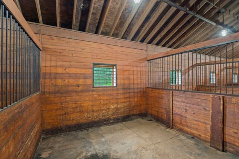 Tiny photo for 4 Judge Road, Roxbury, CT 06783 (MLS # 24128289)