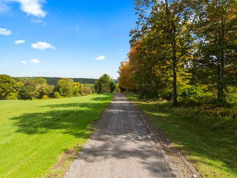 Tiny photo for 4 Judge Road, Roxbury, CT 06783 (MLS # 24128289)