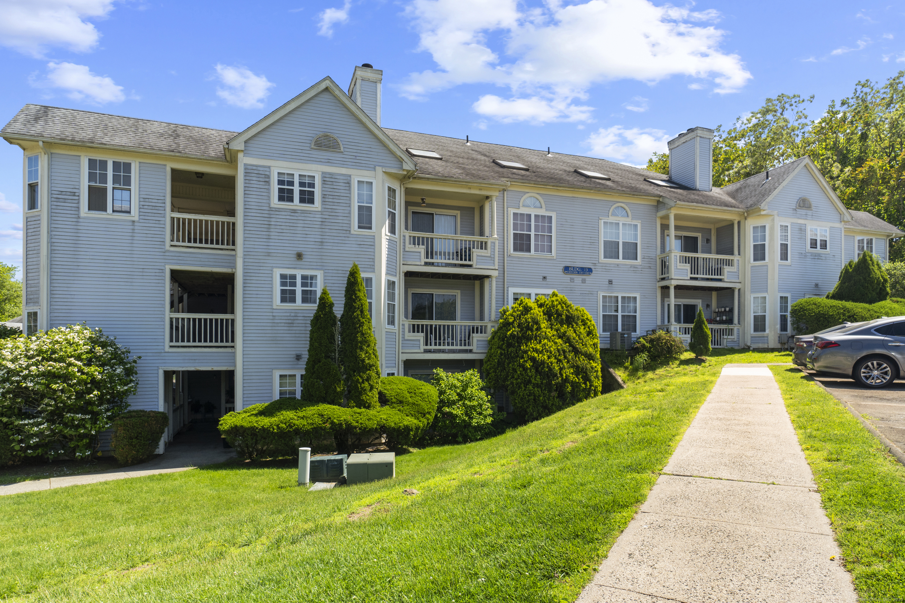 75 Redwood Drive 1302