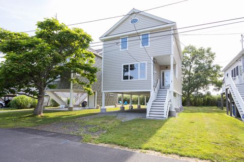 7 Saye Street Old Saybrook CT 06475