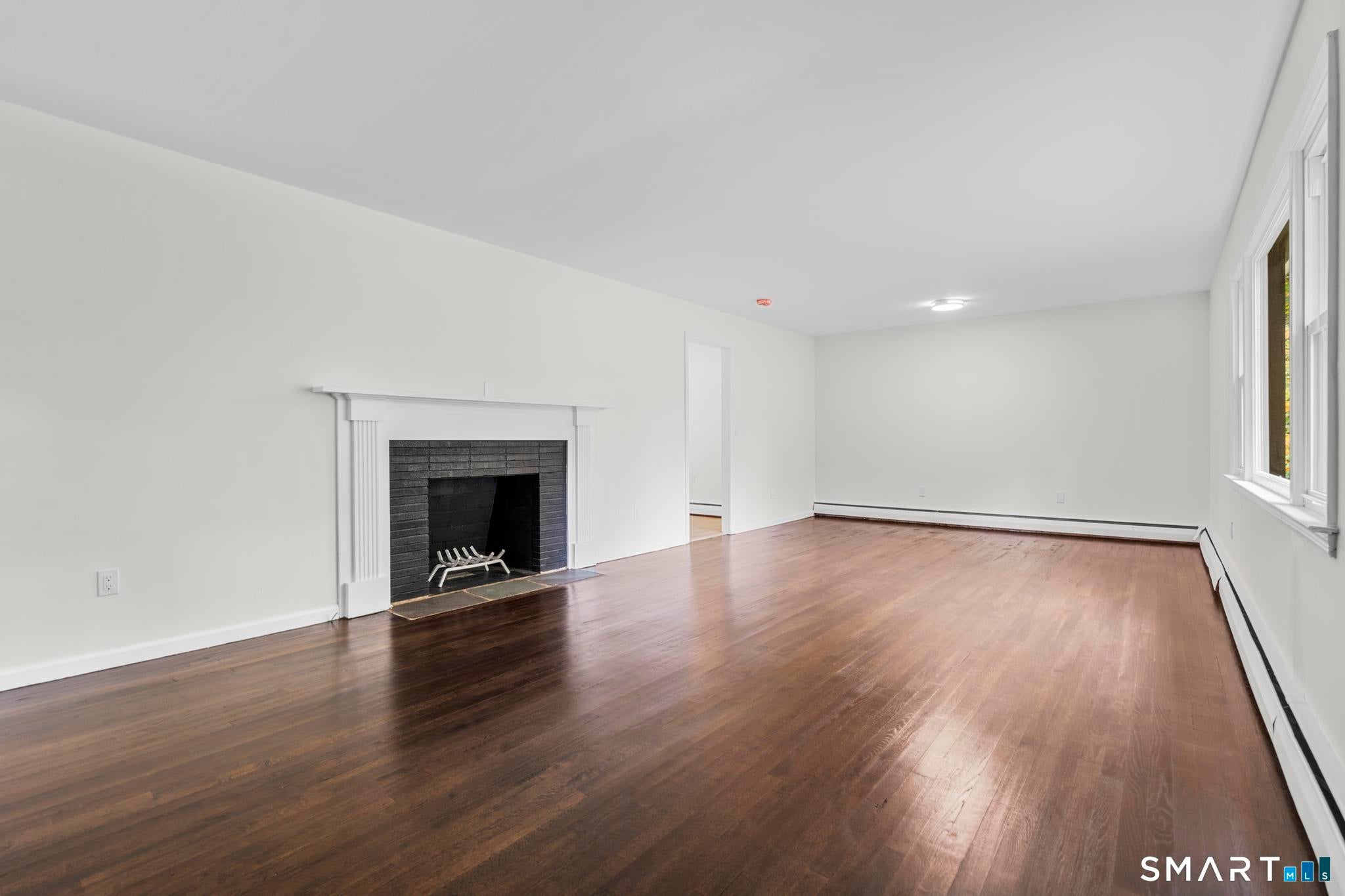 21 Sky Edge Drive