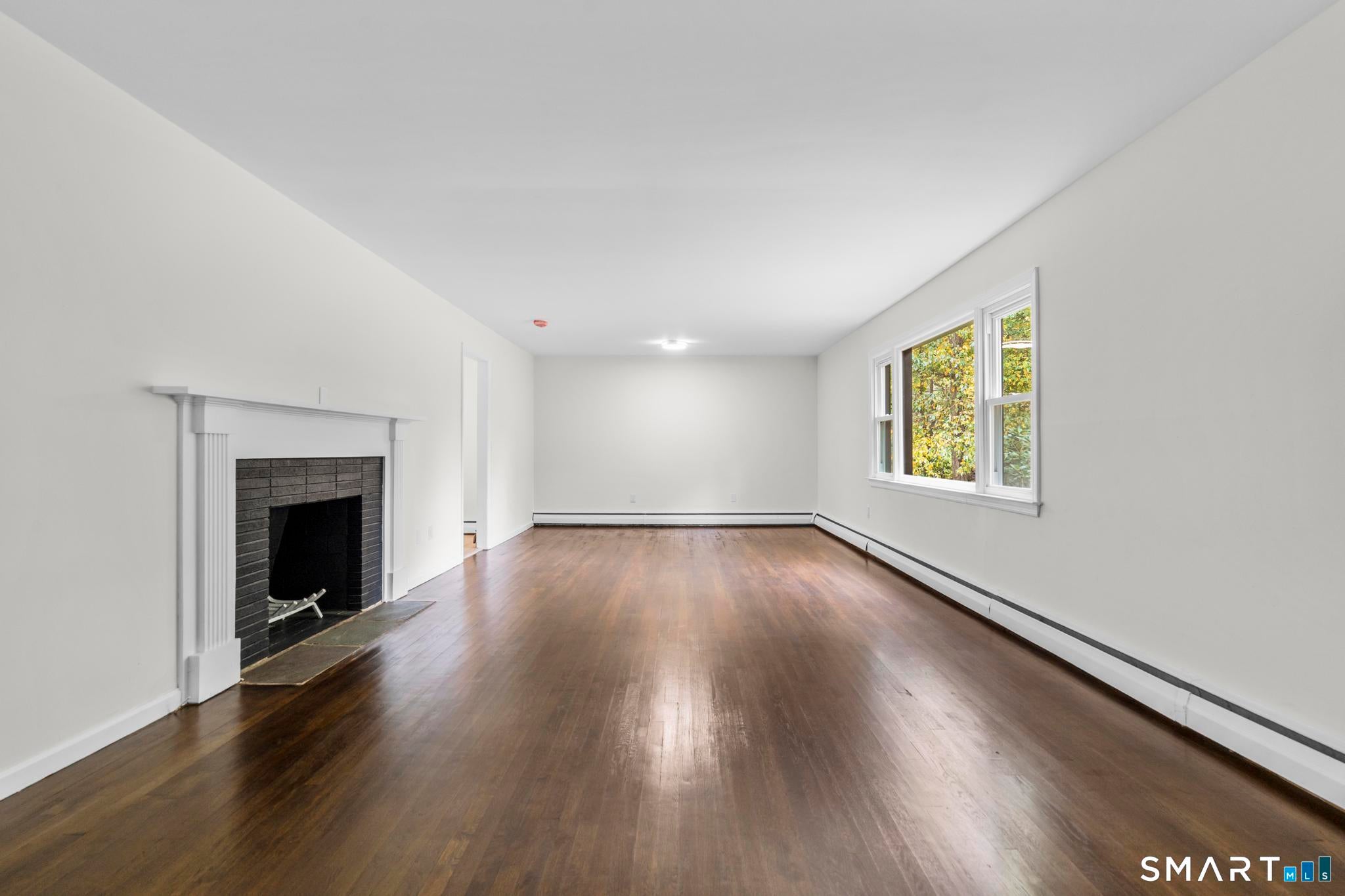 21 Sky Edge Drive