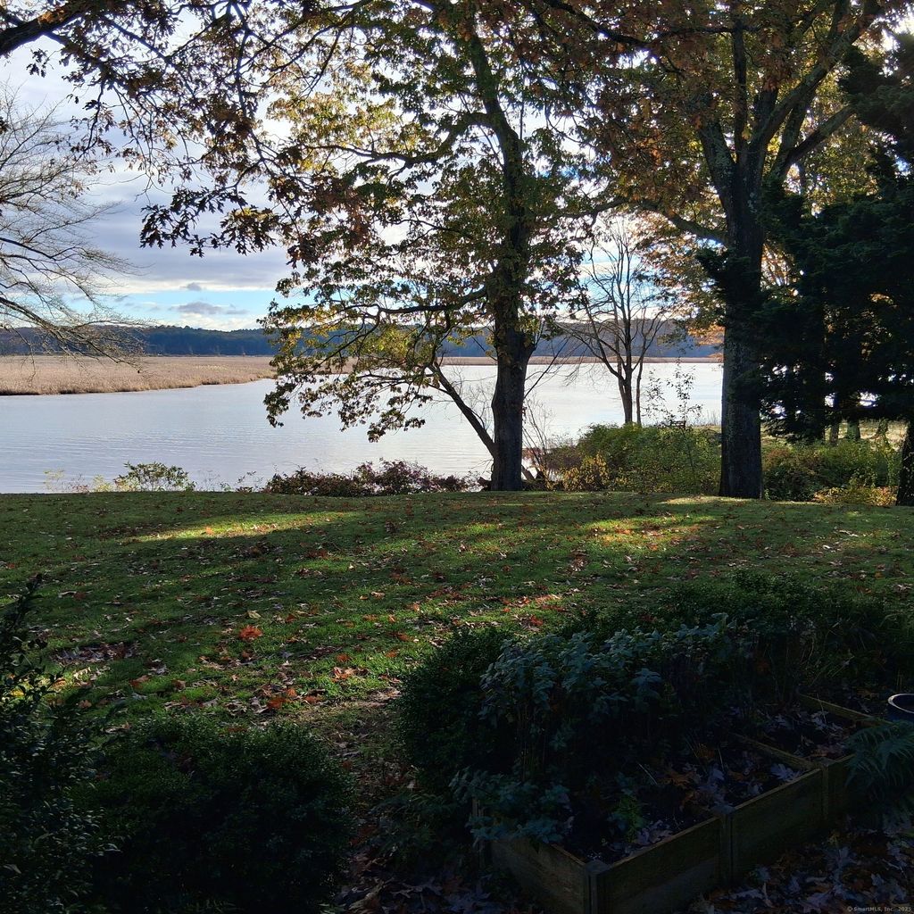 Photo of 85 River Road #APT B7, Essex, CT 06426 (MLS # 24137167)