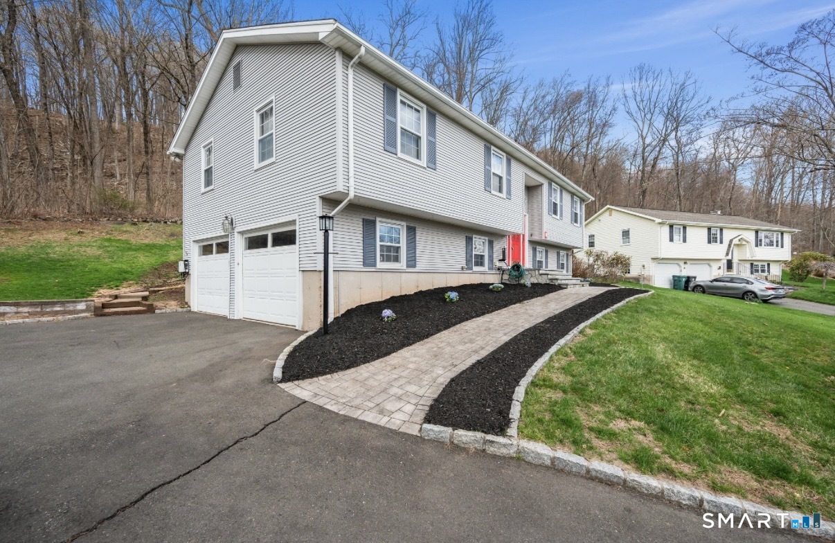 35 Mountain Edge Court