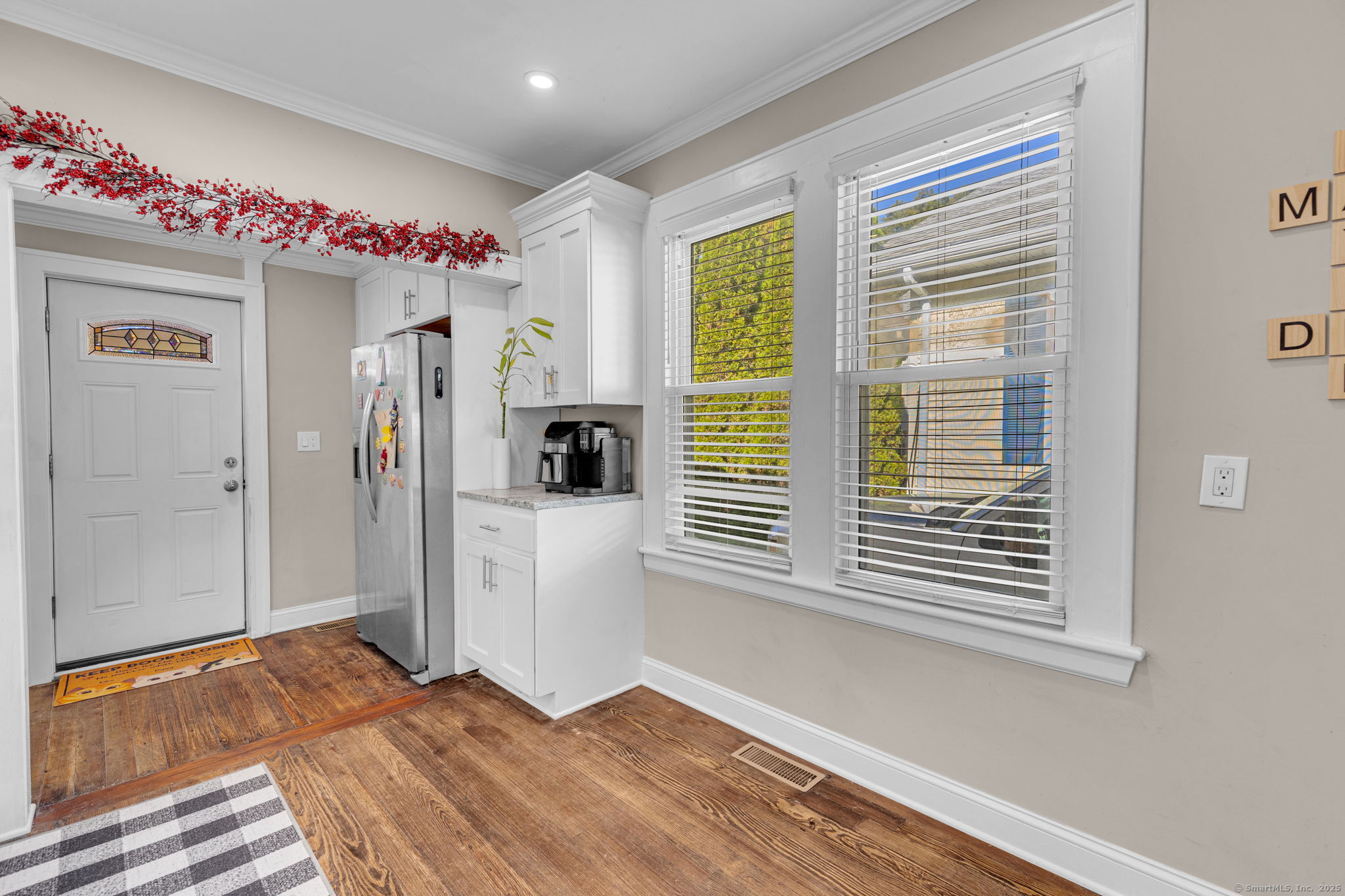 Stratford, Connecticut 06614, United States, 3 Bedrooms Bedrooms, ,1 BathroomBathrooms,Residential,Coming Soon,231070