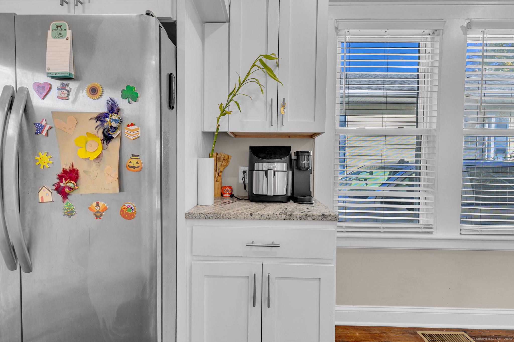 Stratford, Connecticut 06614, United States, 3 Bedrooms Bedrooms, ,1 BathroomBathrooms,Residential,Coming Soon,231070