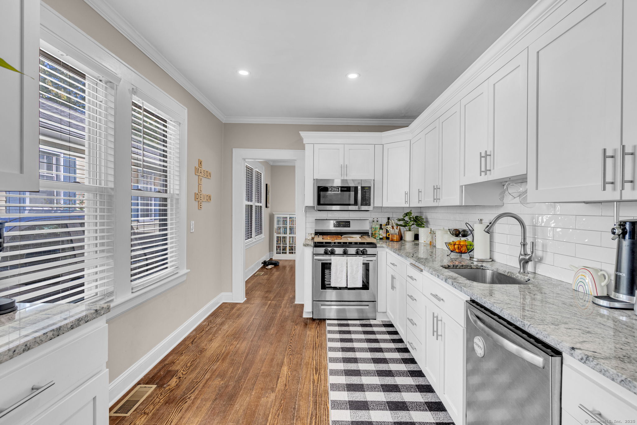 Stratford, Connecticut 06614, United States, 3 Bedrooms Bedrooms, ,1 BathroomBathrooms,Residential,Coming Soon,231070