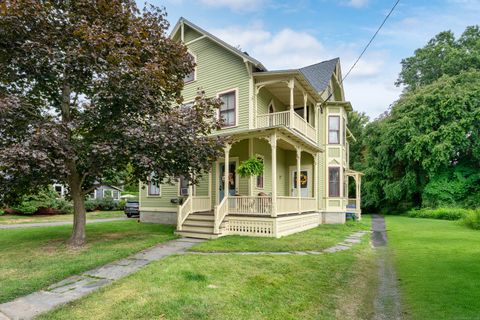 Photo of 24 Hartford Avenue, Wethersfield, CT 06109 (MLS # 24125783)