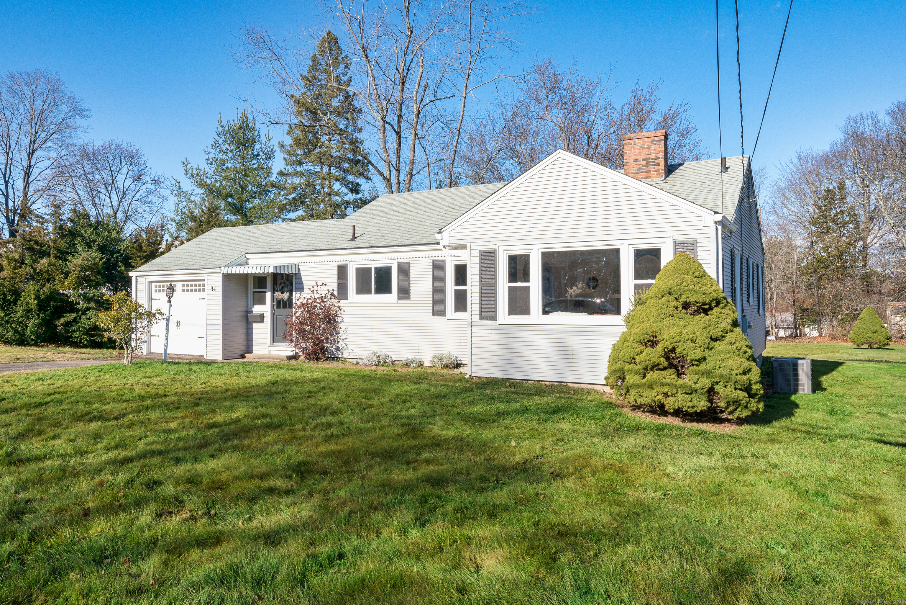 Property for Sale at 31 Sunset Lane, Berlin, Connecticut - Bedrooms: 3 
Bathrooms: 2 
Rooms: 5  - $379,900