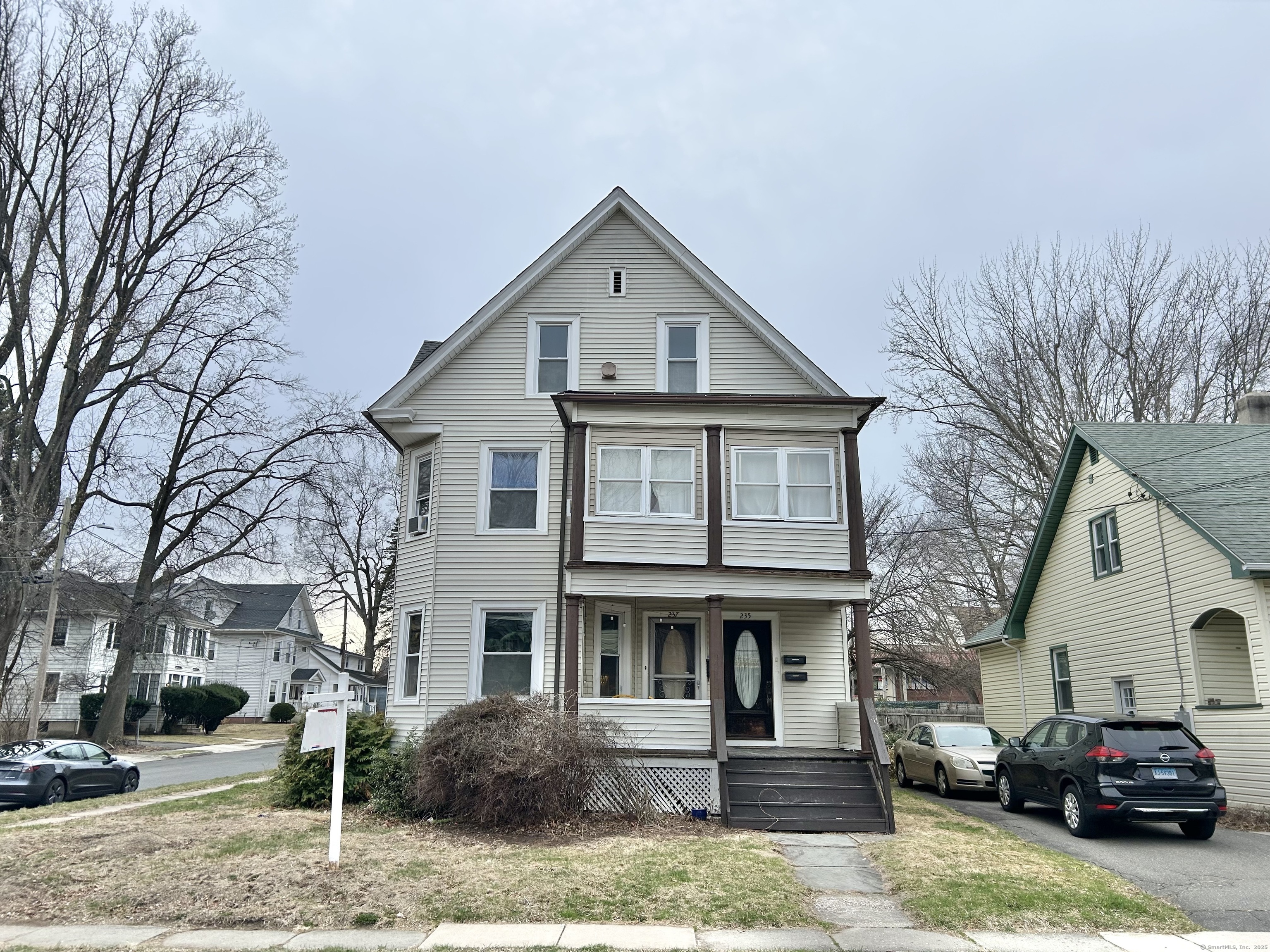 235 Whiting Lane 3rd Floor