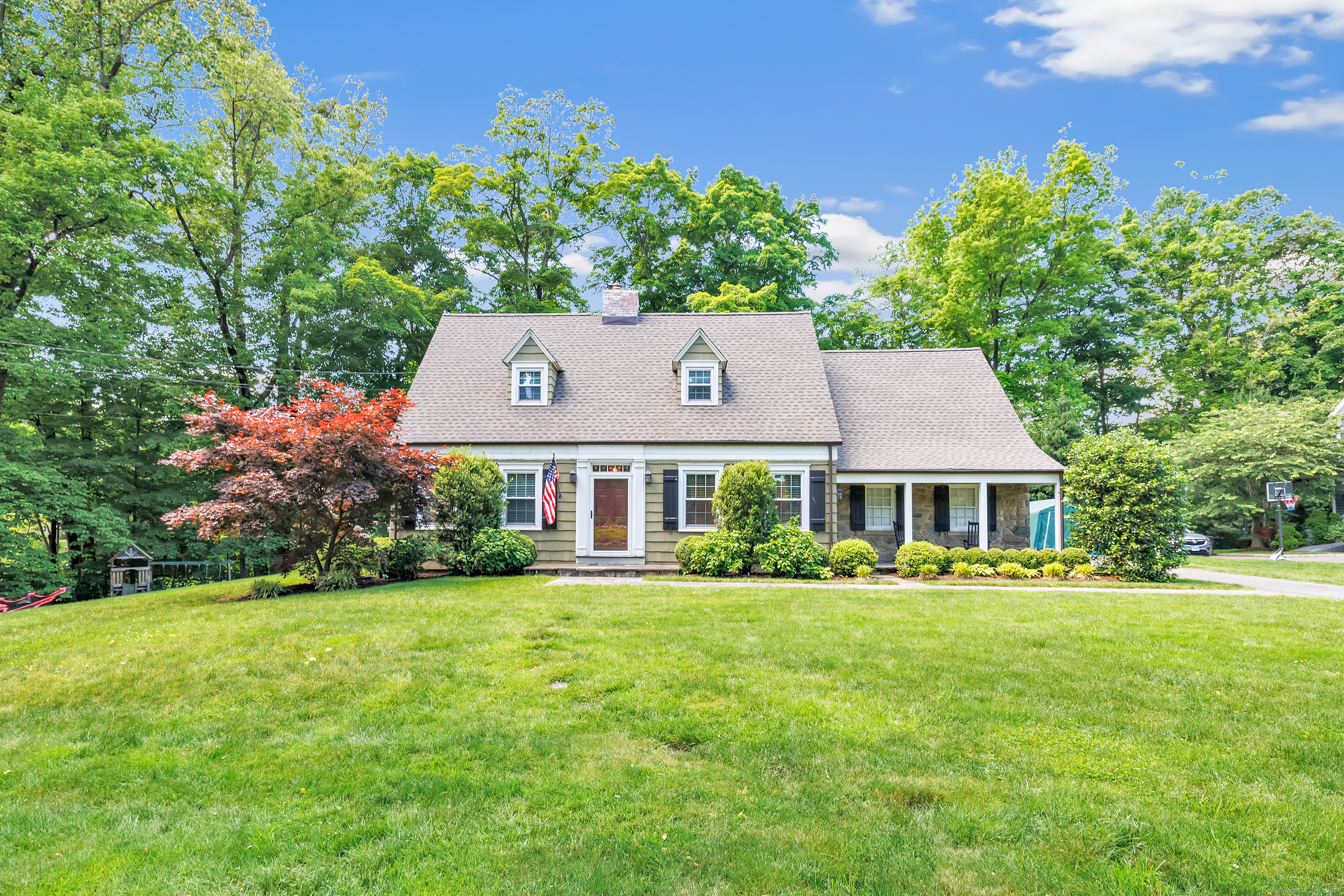 Photo 1 of 115 E Rocks Road, Norwalk, Connecticut, $729,900, Web #: 24021172