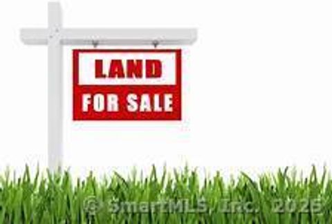 Photo of 3 Pomfret Road, Brooklyn, CT 06234 (MLS # 24134184)