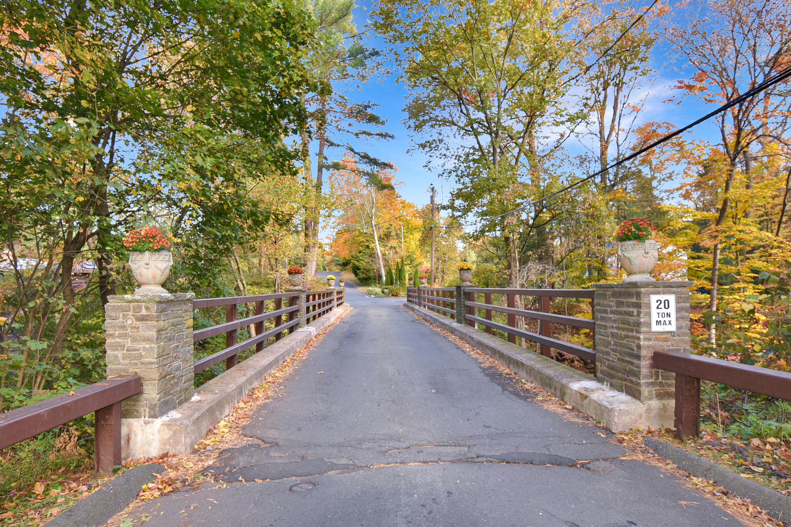 15 Sunny Reach Drive