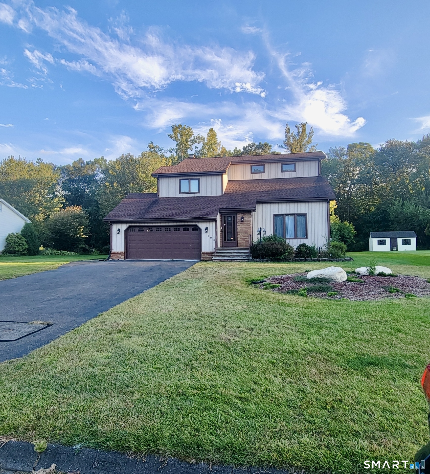 123 Country Club Drive