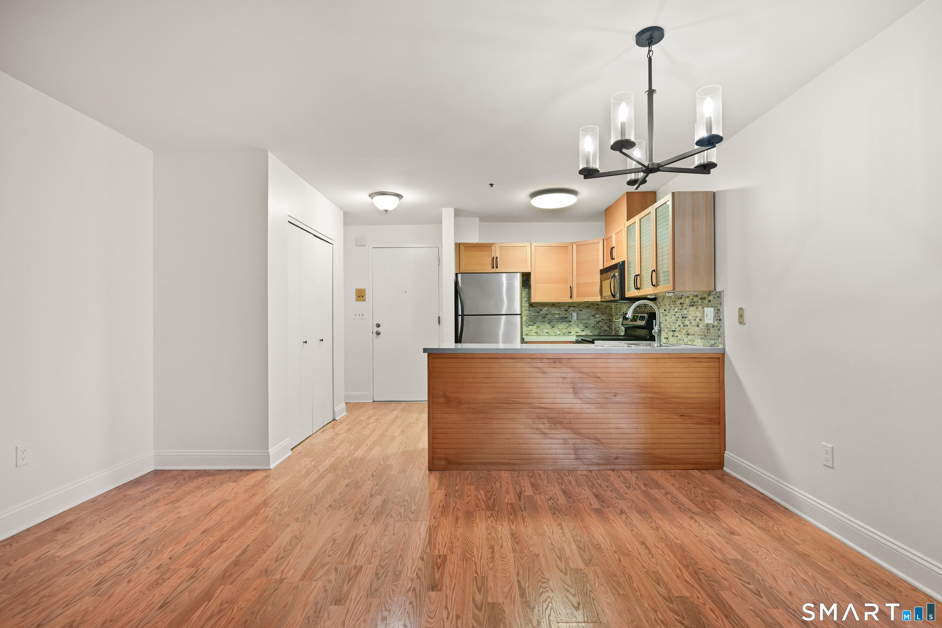 104 North Street 401