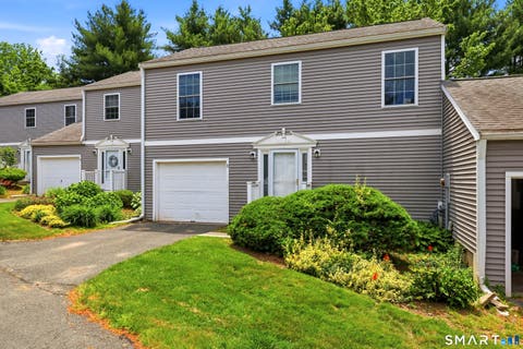 Tiny photo for 3 Tanglewood Court #3, Bloomfield, CT 06002 (MLS # 24177997)