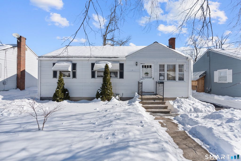 Photo of 95 Harvard Street, Hartford, CT 06106 (MLS # 24151981)
