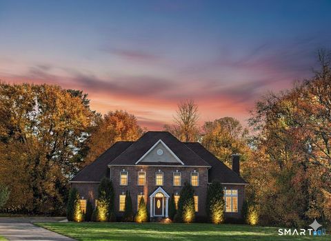 Photo of 15 Squire Court, Trumbull, CT 06611 (MLS # 24156692)