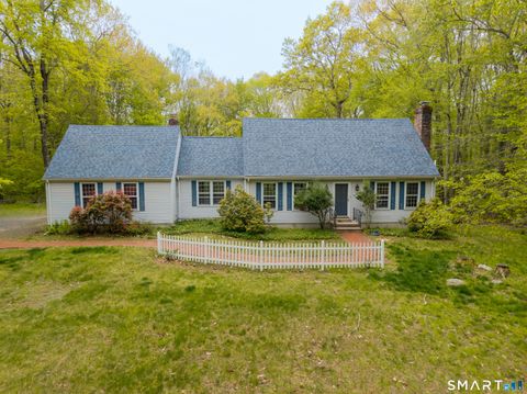Homes For Sale - 29 Stonehill Drive<br/> Middlesex County, Killingworth, CT 06419