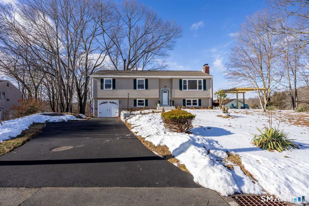 Photo of 5 Briarwood Lane, Branford, CT 06405 (MLS # 24147870)