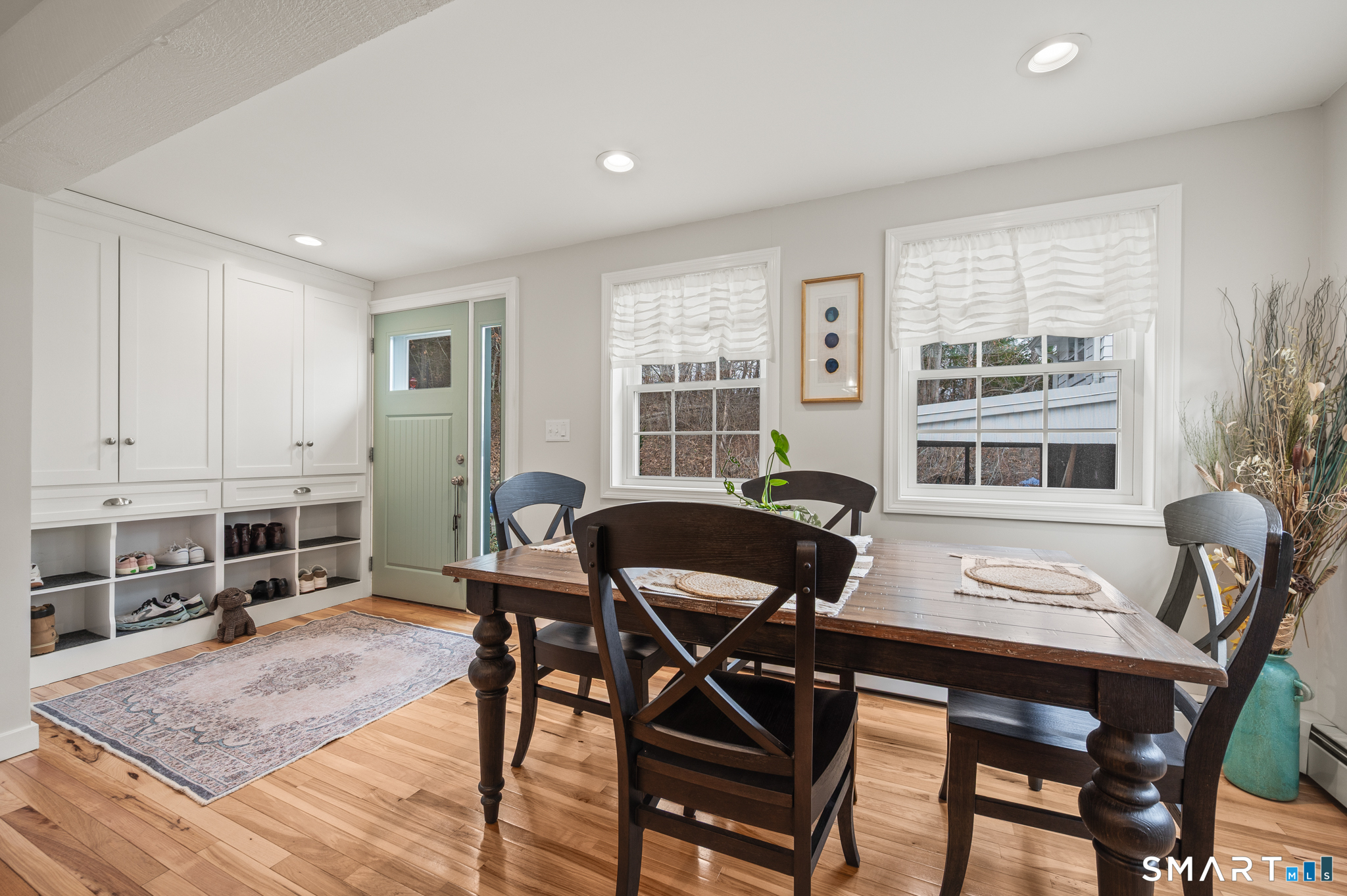 8 North Higgins Street