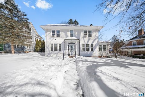 Photo of 41 Park Place, Meriden, CT 06451 (MLS # 24153364)