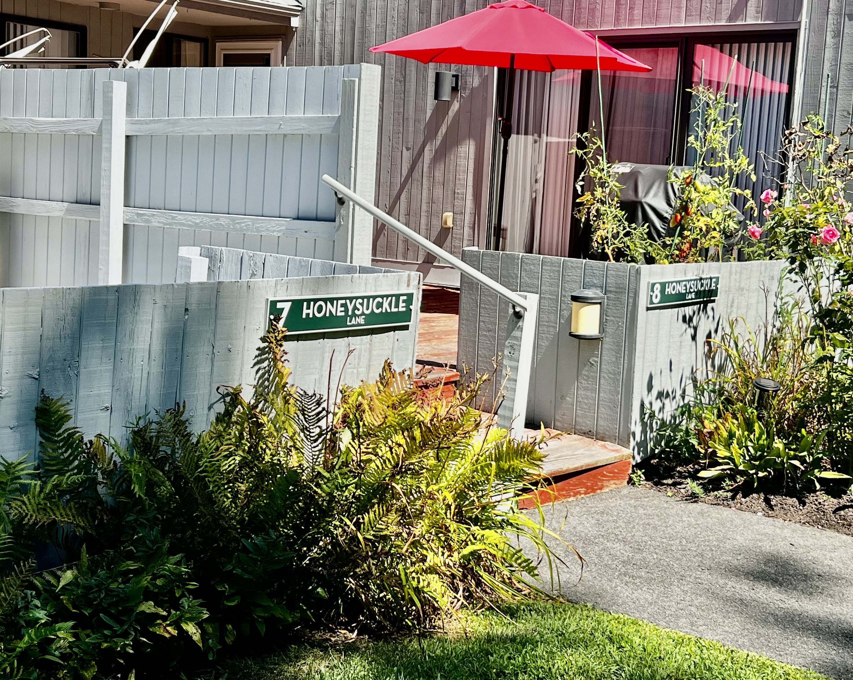 7 Honeysuckle Lane 7