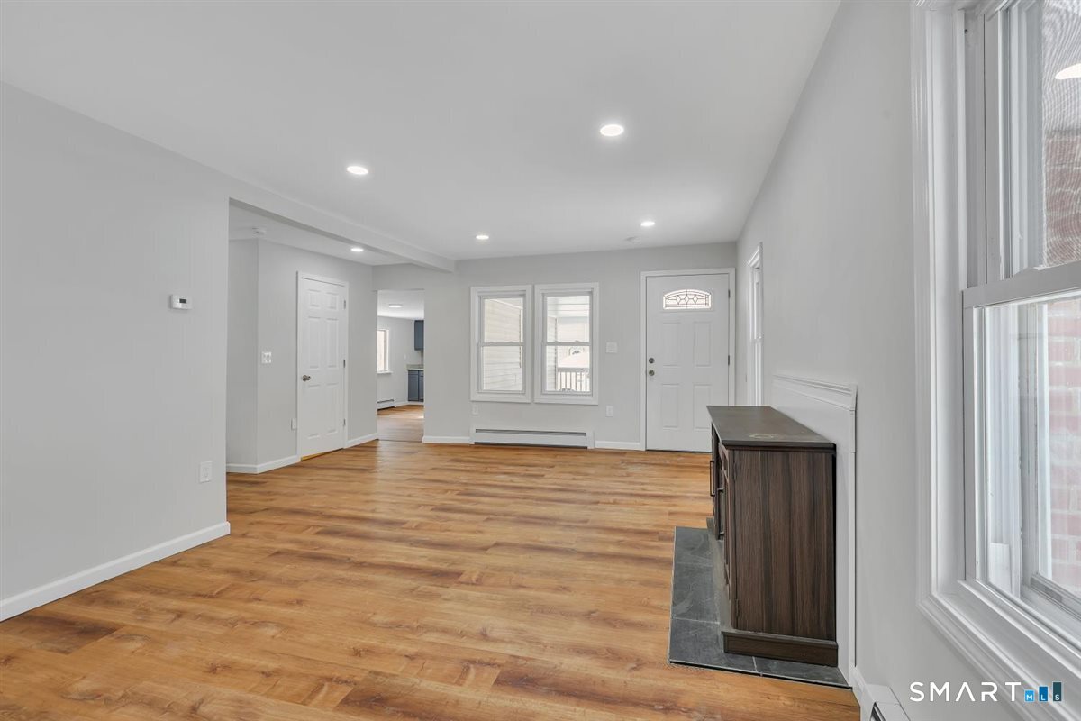 971 New Litchfield Street