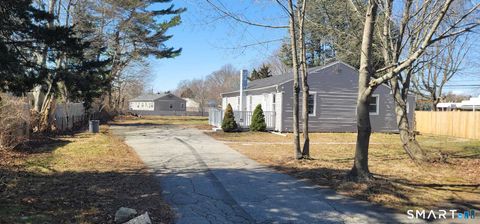 11 Vergennes Court Groton CT 06340