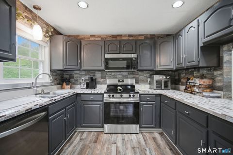 Tiny photo for 350 Bristol Street #C12, Waterbury, CT 06708 (MLS # 24172282)