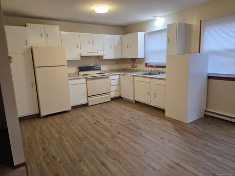 Photo of 88 Hickory Street #4, Norwich, CT 06360 (MLS # 24142301)