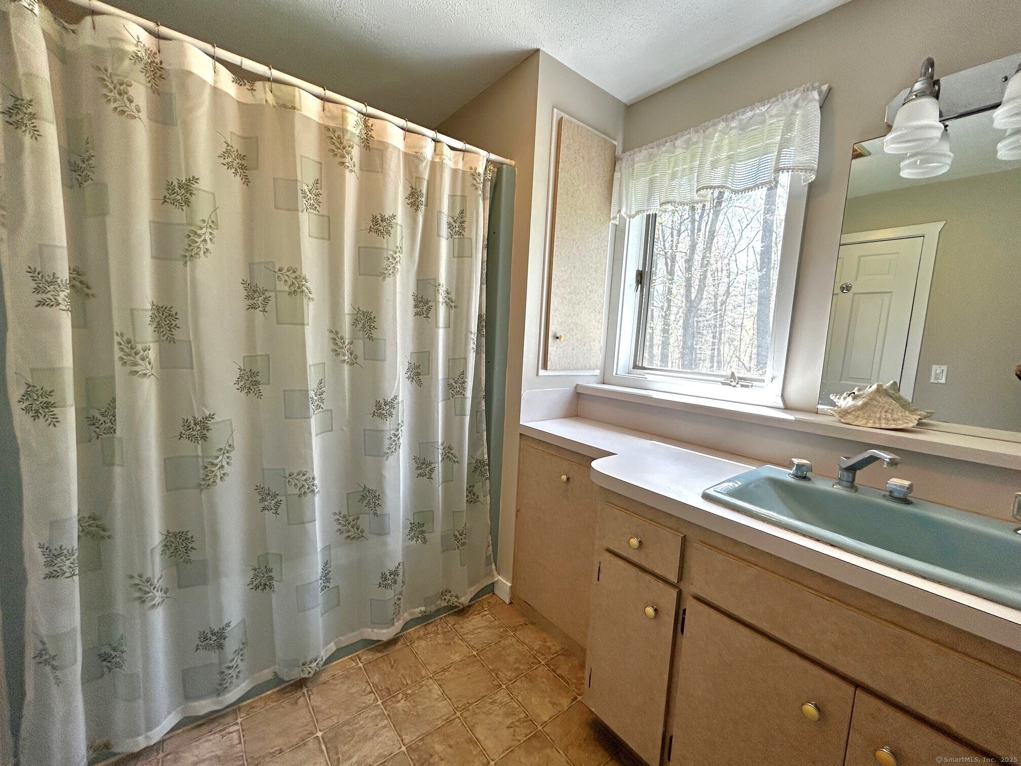 35 Karen Drive, Thomaston, Connecticut image 32
