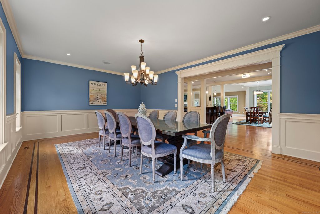 Photo of 25 Lakeview Drive, West Hartford, CT 06117 (MLS # 24133888)