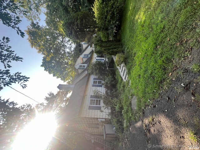Photo 3 of 40 of 92 Chestnut Hill Road house